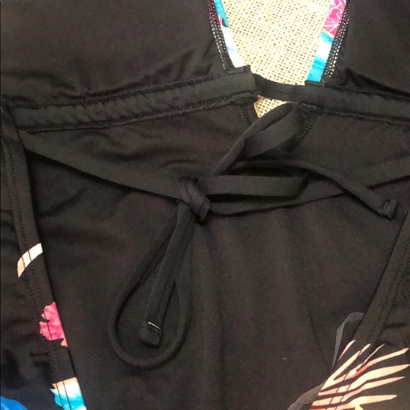 Laundry by Design Floral One Piece Swimsuit NWOT L - Picture 10 of 14